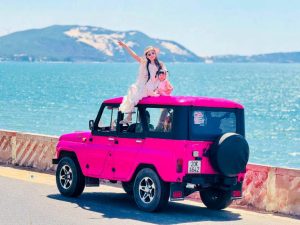 Tour Xe Jeep Mũi Né Có Phù Hợp Với Người Đi Một Mình Không?