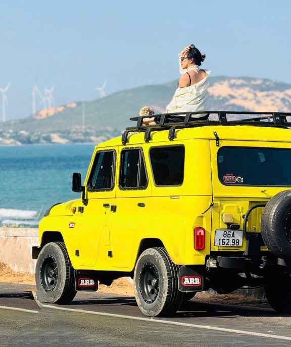 Tour Xe Jeep Mũi Né Có Phù Hợp Với Người Đi Một Mình Không?