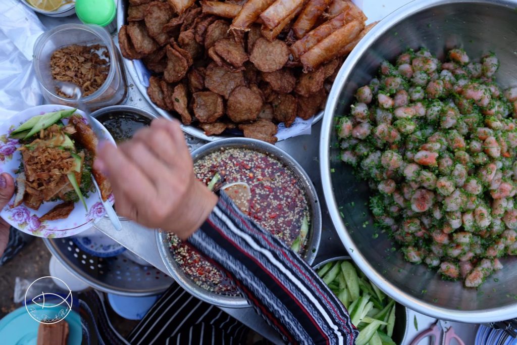 đặc sản mũi né bánh quai vạc