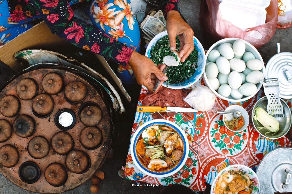 đặc sản mũi né bánh căn Phan Thiết