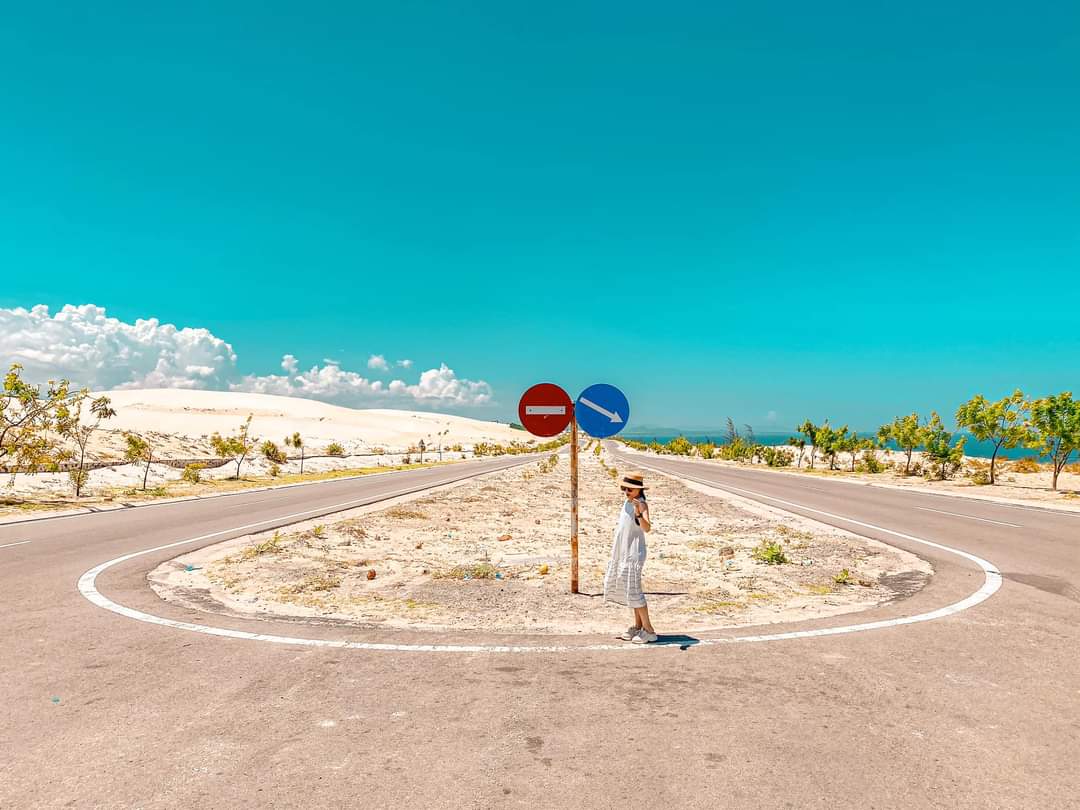 địa điểm du lịch mũi né cung đường bàu trắng